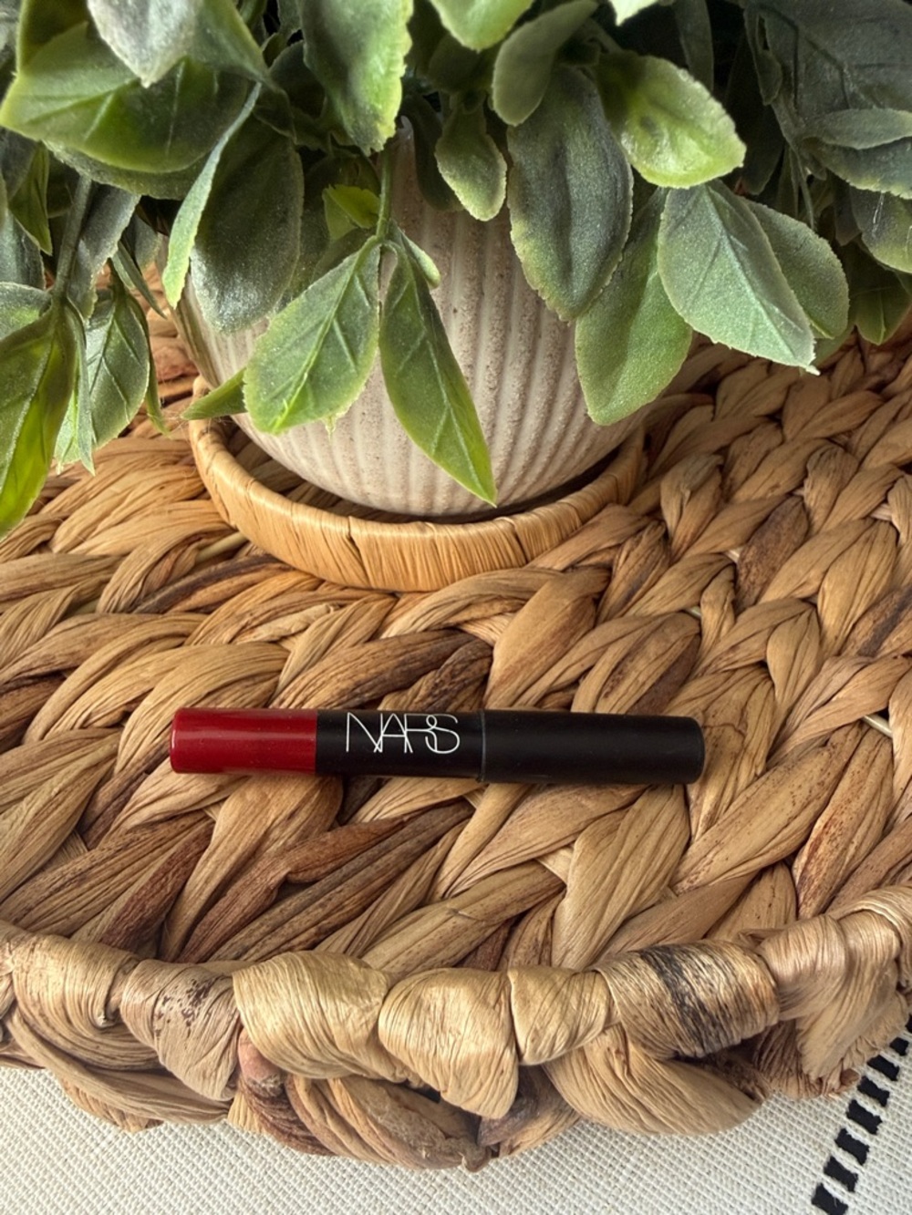 NARS Lip Pencil — Cruella